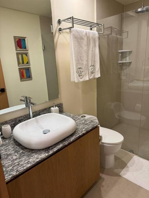 Luxurious First-Floor Apartment In Isla Residences Acapulco Eksteriør billede